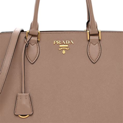 prada saffiano lux cammeo|Mehr.